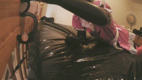 Sissy slut Derek6699 spreads out like an eagle