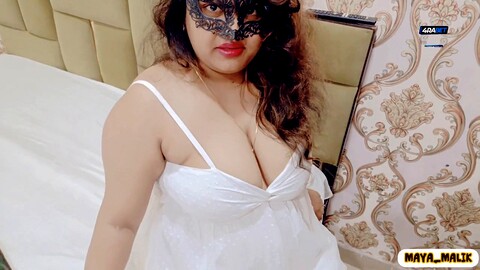 劈腿女友, 天然巨乳, 大屁股