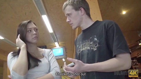 HUNT4K. Ein Mann wirft alle Regeln über Bord, wenn er mit Geld in Versuchung geführt wird.