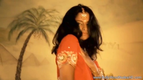 Godendosi una giornata sensuale in India